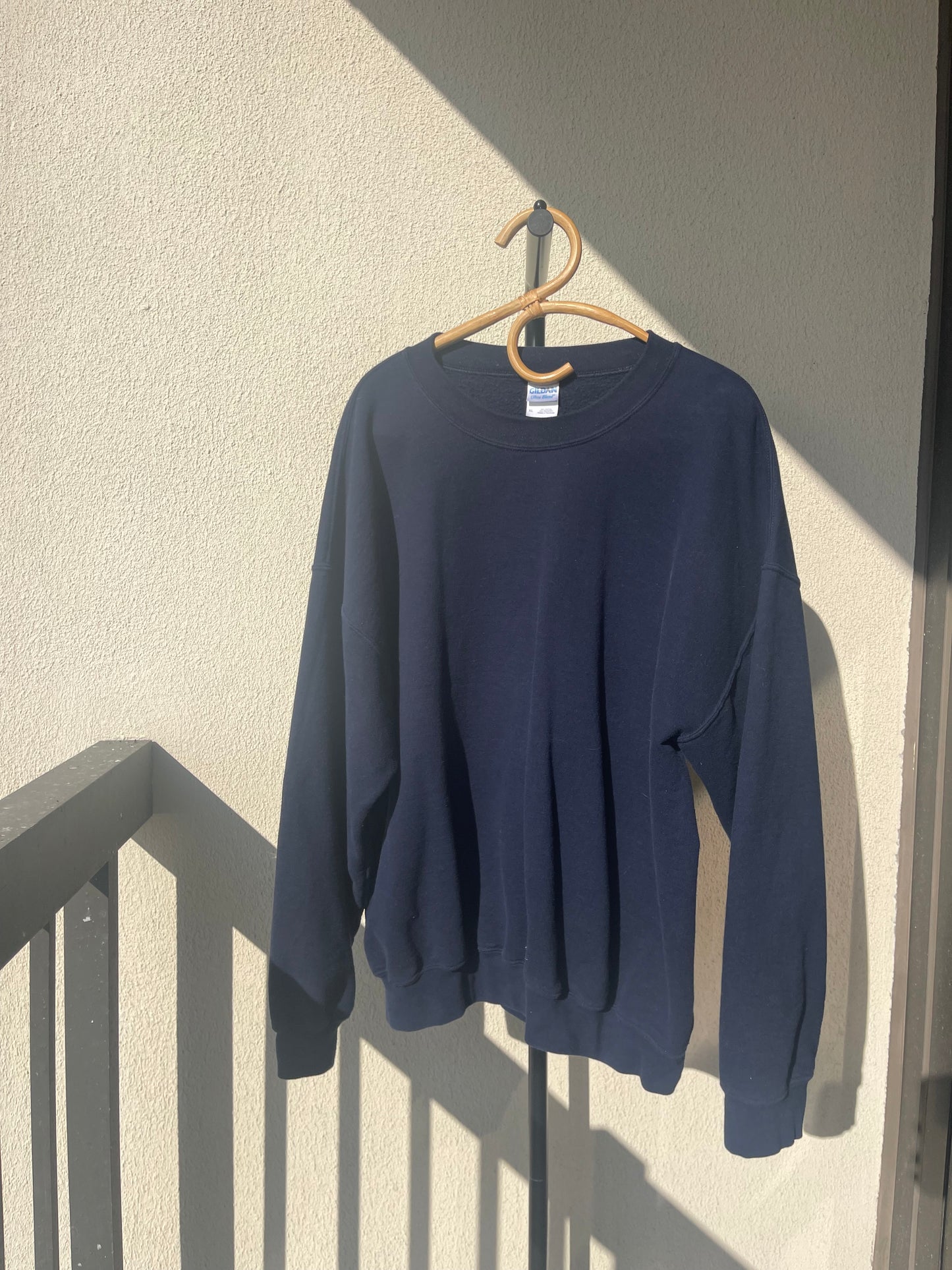 Gildan XL Navy Crew Neck Merch