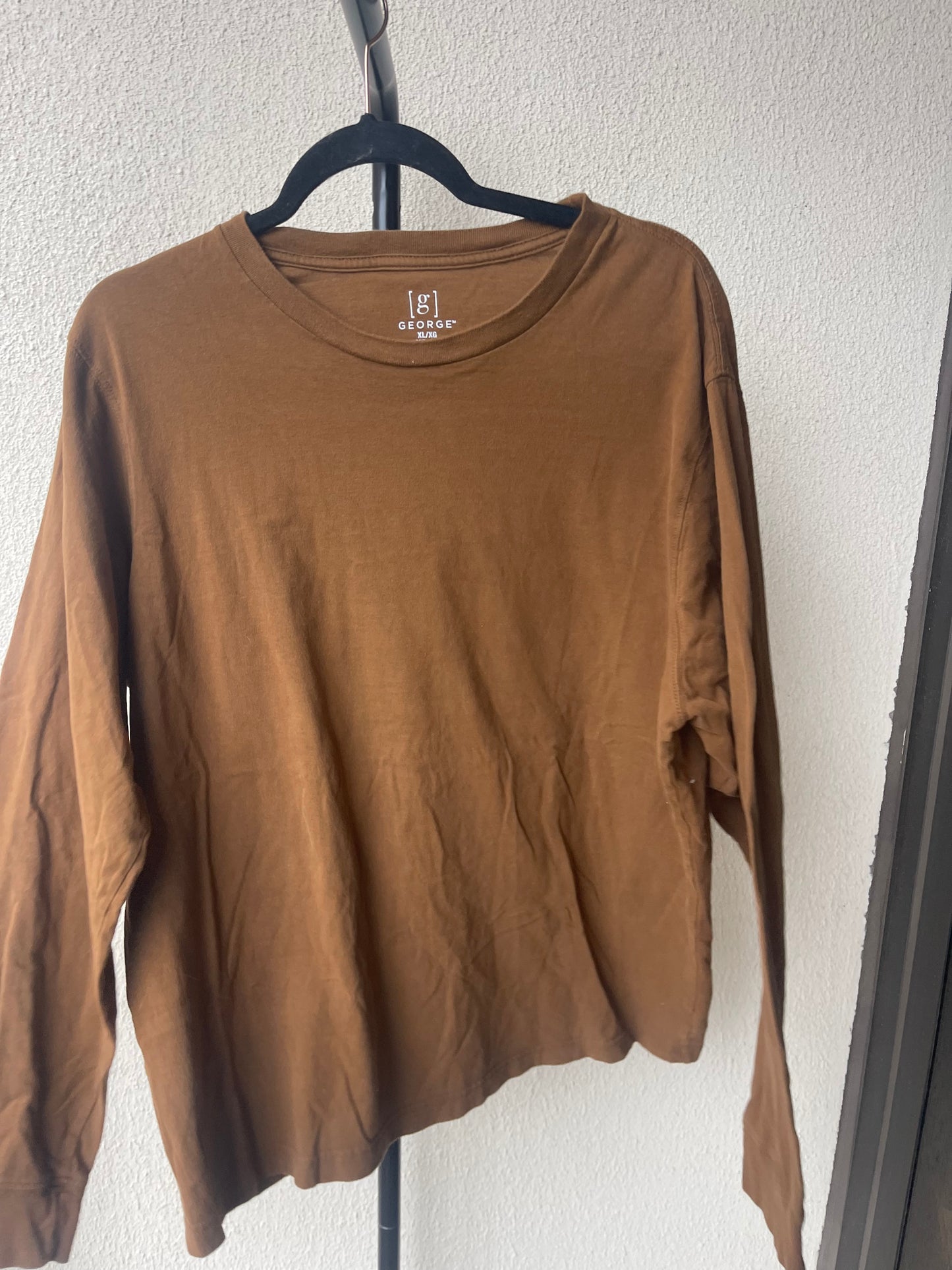 100% Cotton Brown Long Sleeve Merch XL