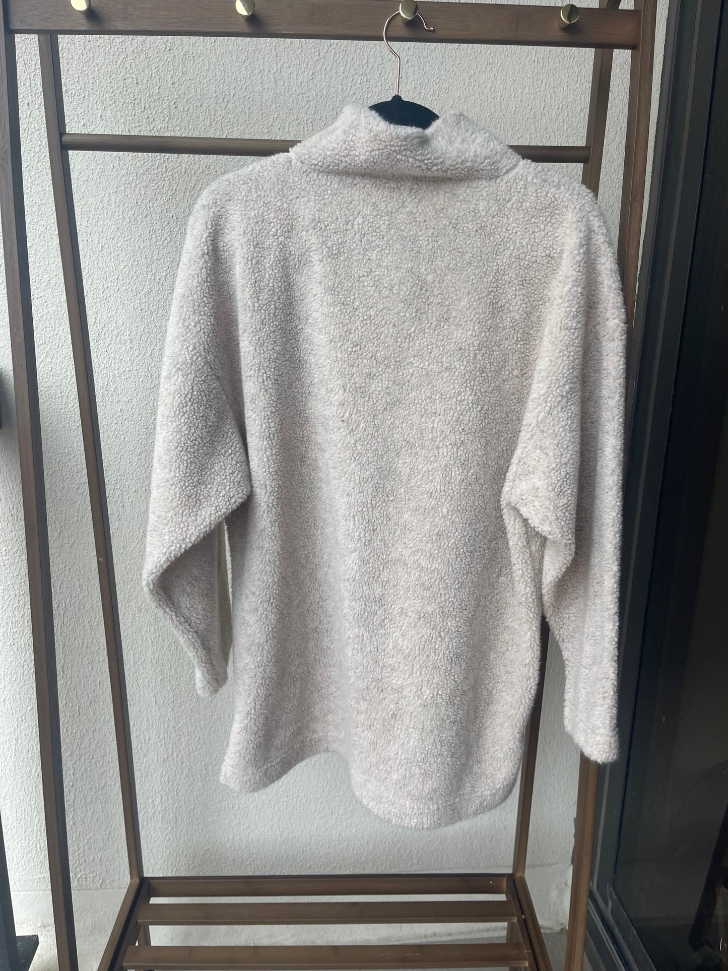 Coldwater Creek paw sherpa pullover back