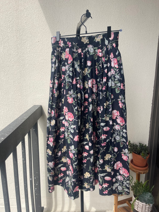 Vintage 80’s Floral Skirt 100% Cotton