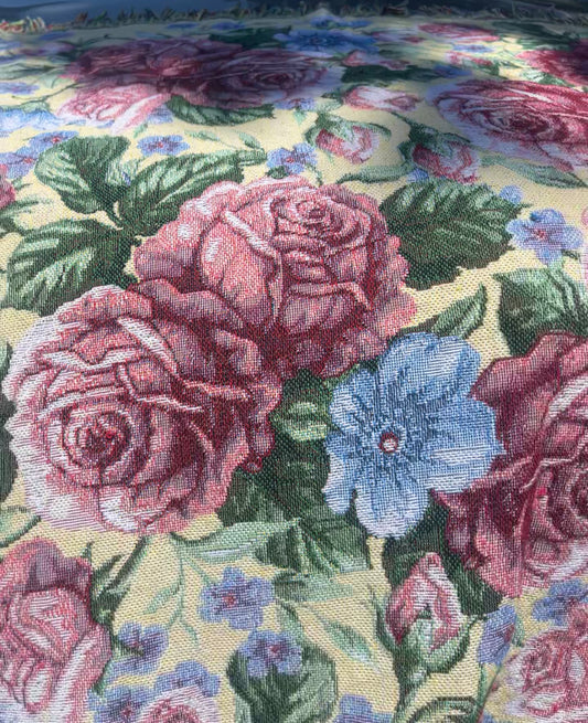 Vintage Floral Tapesty Blanket