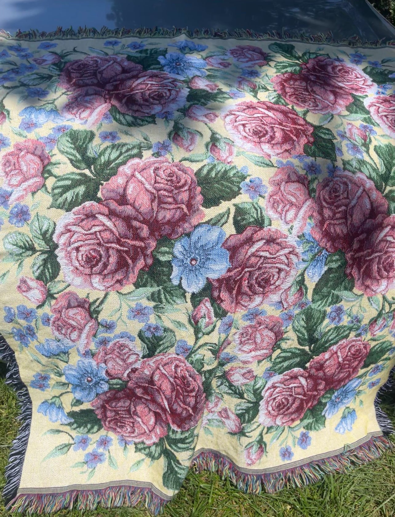 Vintage Floral Tapesty Blanket