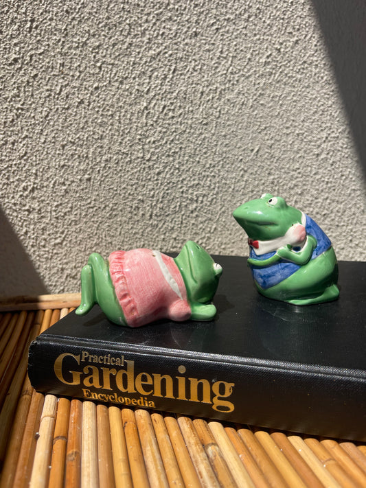 Vintage Frog Couple S&P Shakers