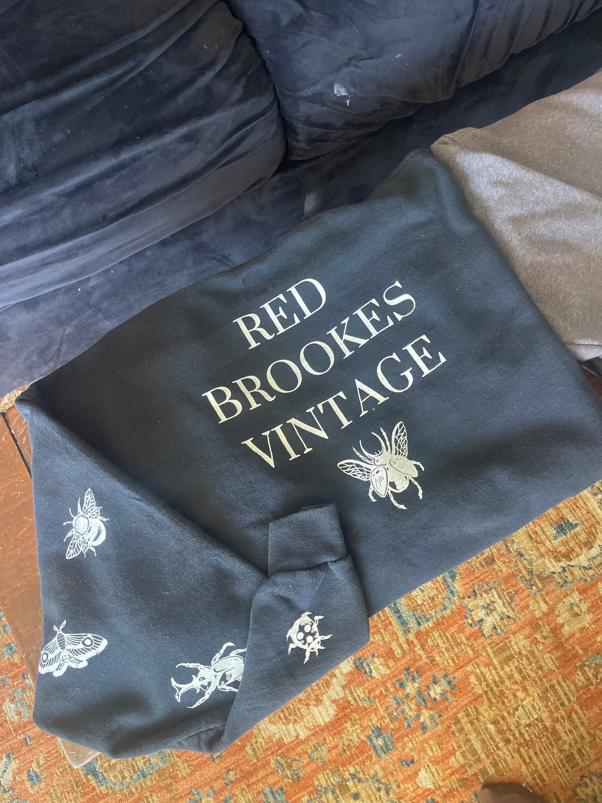 Red Brookes Vintage Hand Printed Merch on Secondhand Clothing example