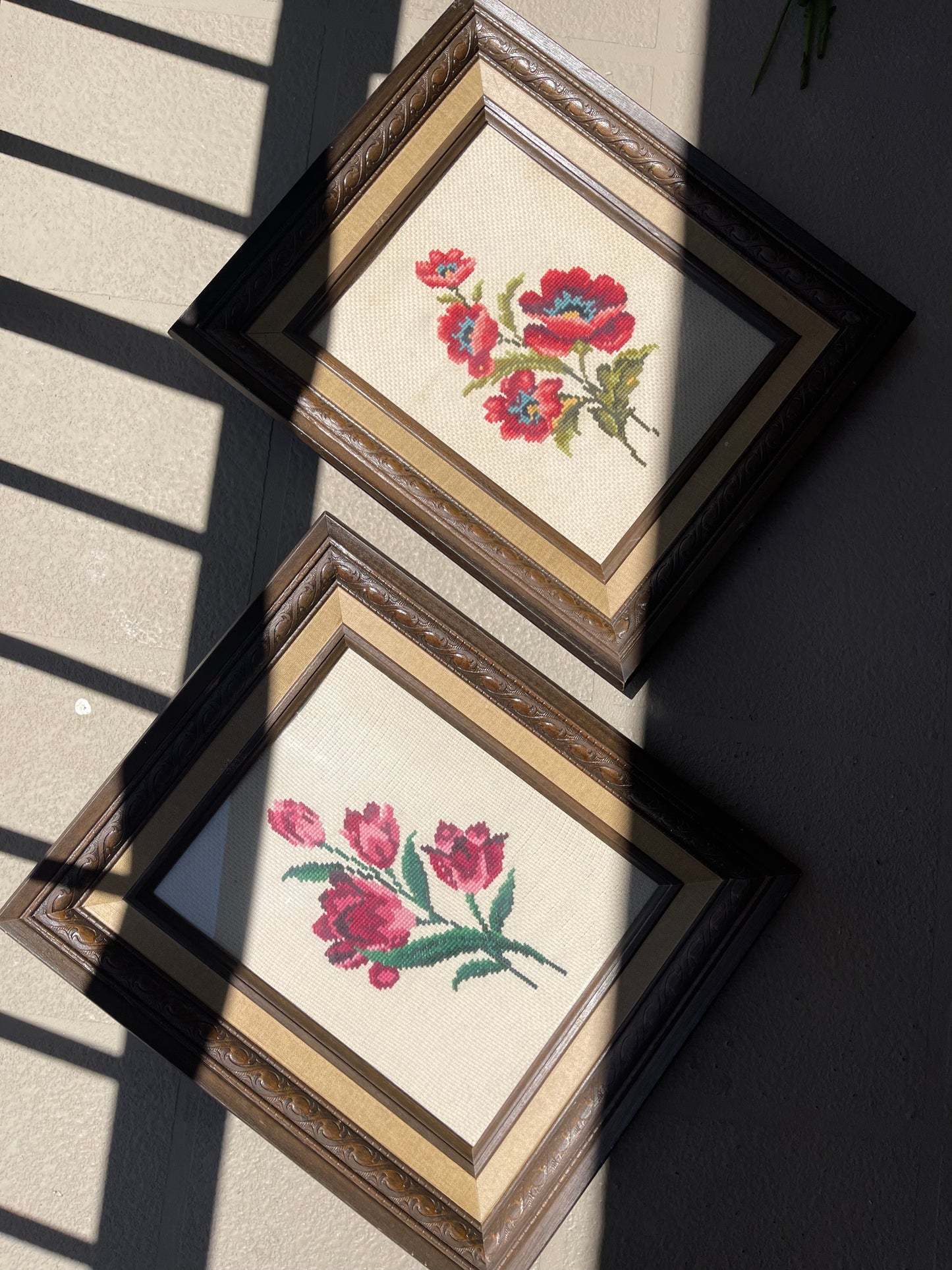 Vintage Framed Floral Embroidery Set