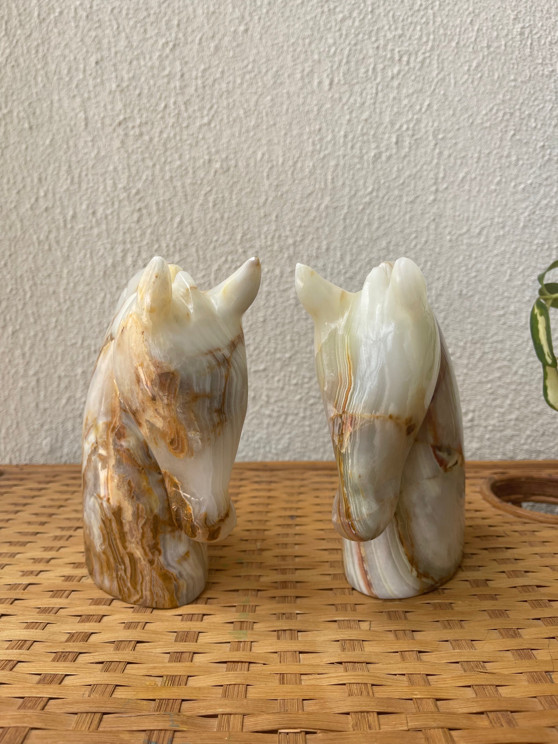 Onyx Horse head bookends front