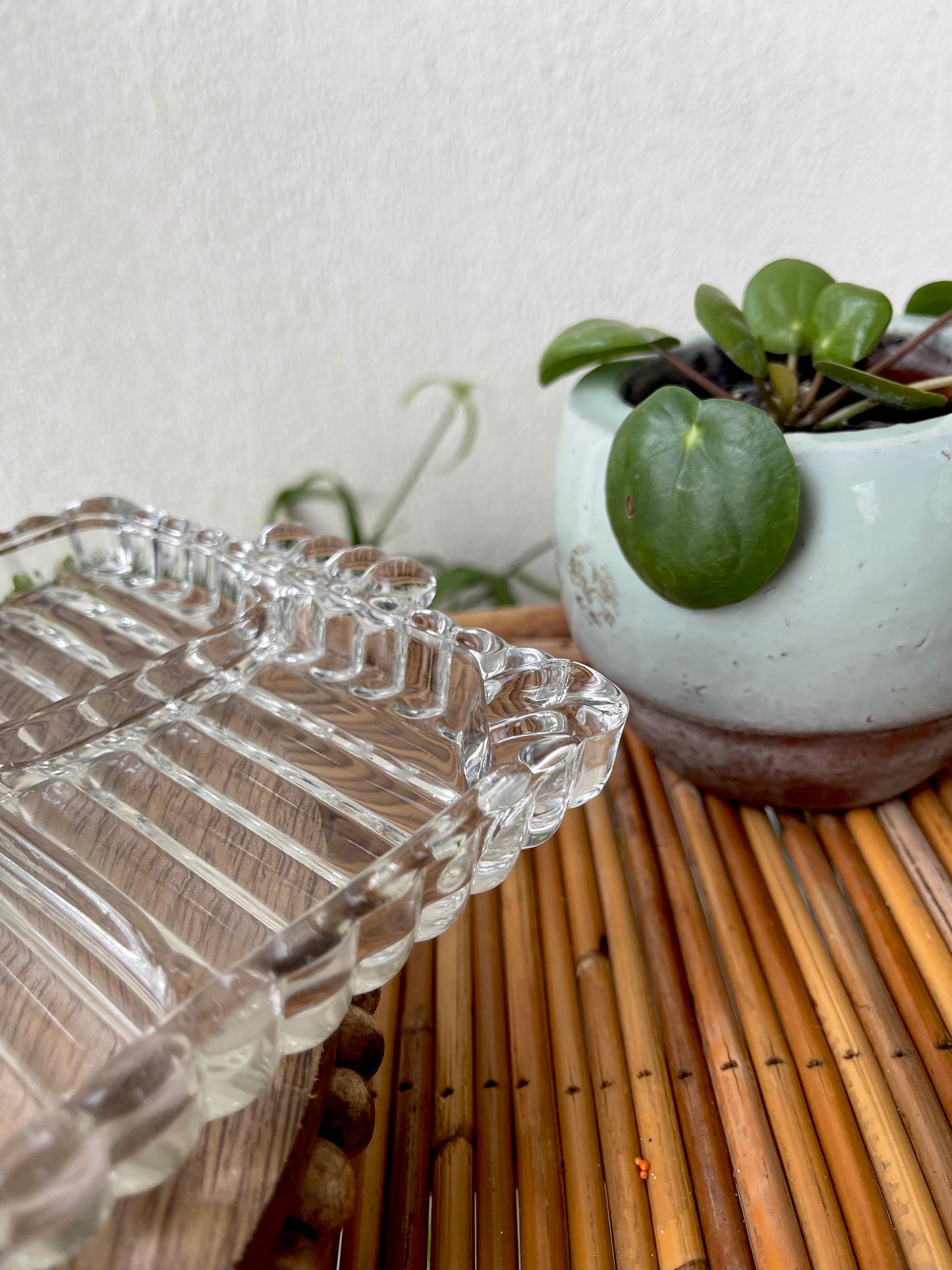 Vintage Hazel Atlas Clear Ribbed Glass Rolling Ash Tray